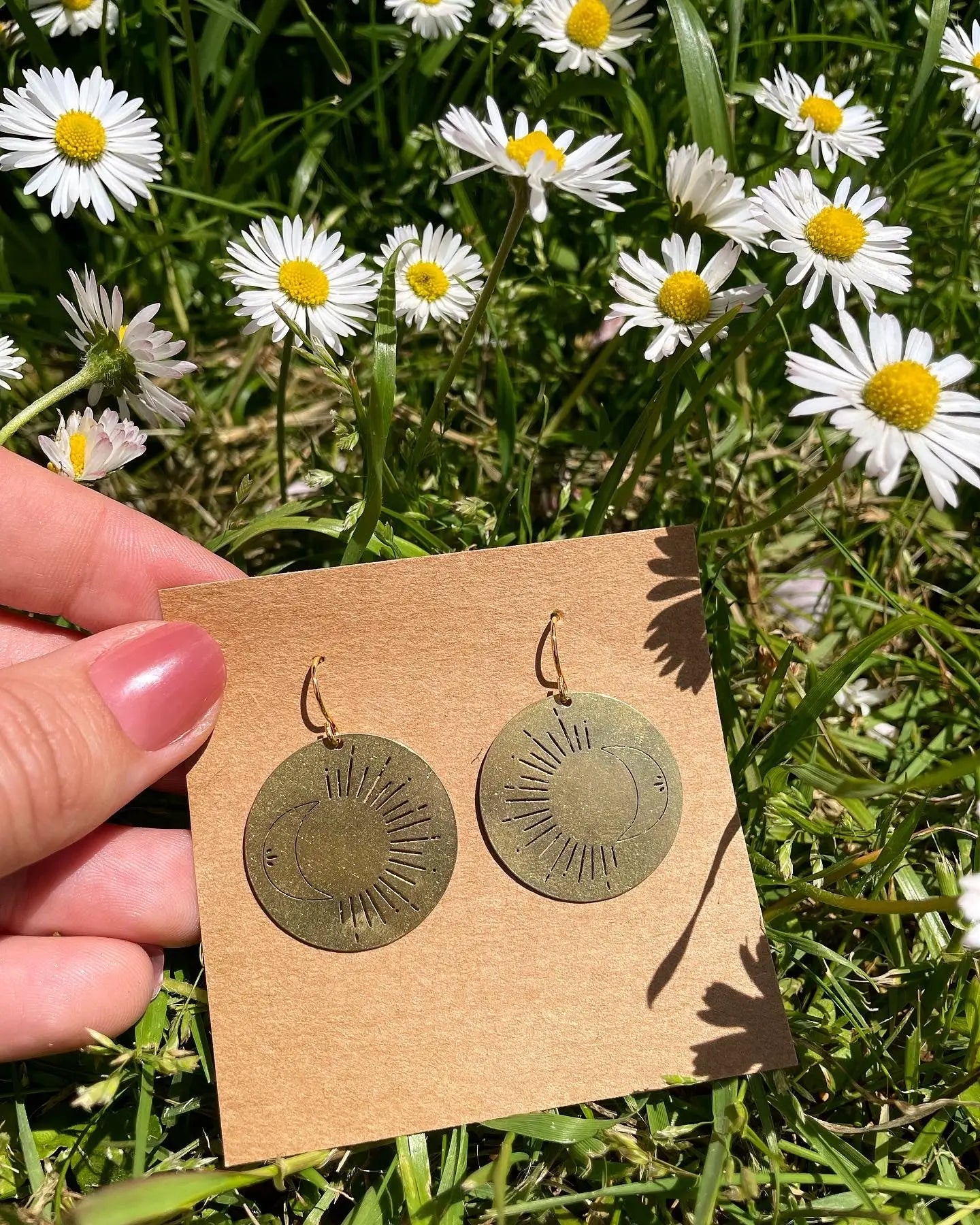 Eclipse Kiss - Sun & Moon Earrings